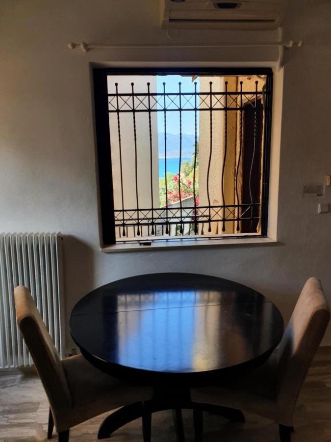 Julia'S Apartment 칼라마타 외부 사진