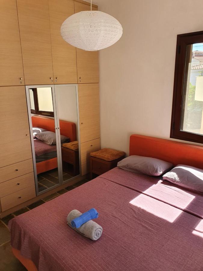 Julia'S Apartment 칼라마타 외부 사진
